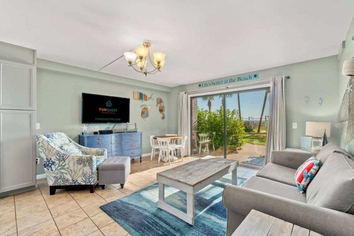 68 M² House ∙ 1 Bedroom ∙ 5 Guests - Panama City Beach, FL