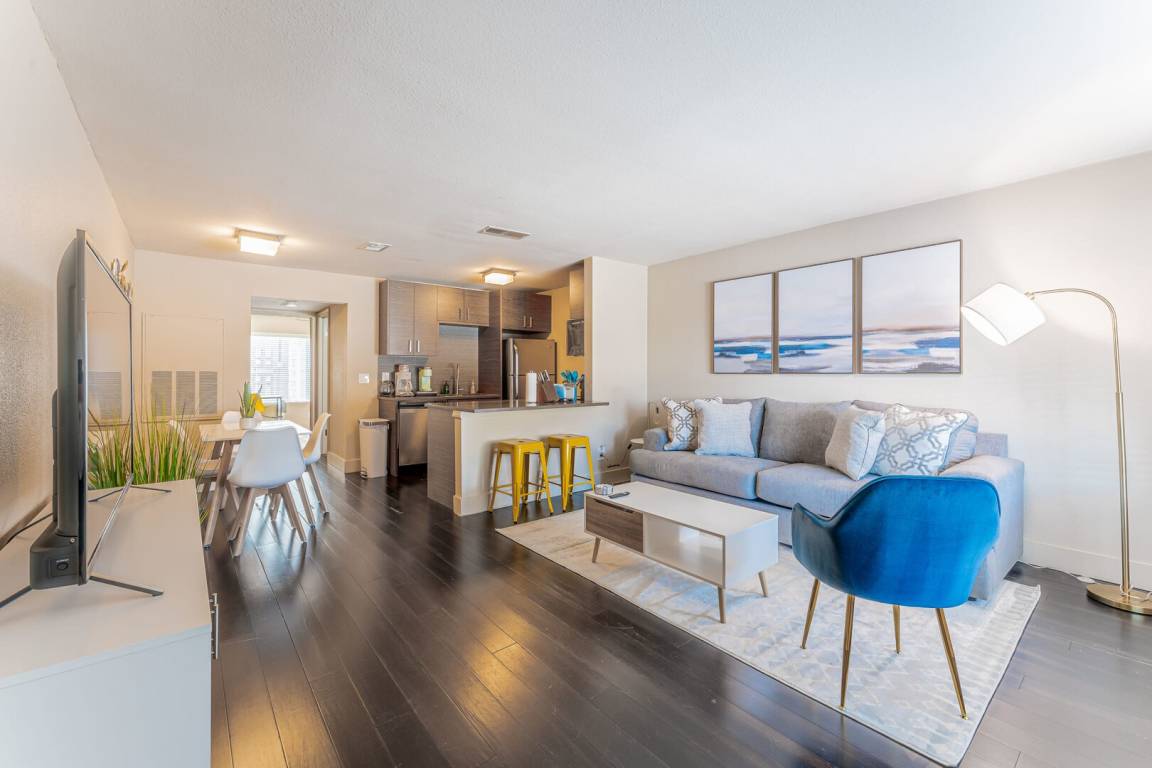 70 M² Apartamento ∙ 1 Habitación ∙ 4 Huéspedes - Austin, TX