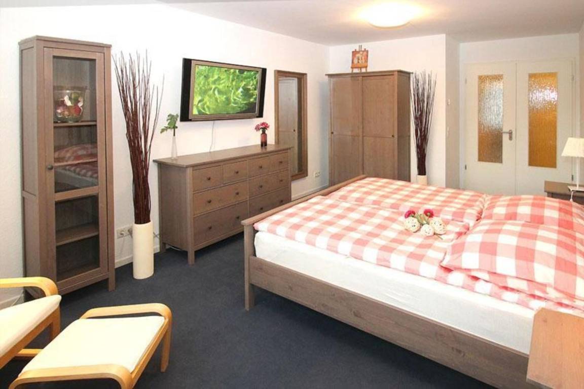 80 m² Ferienwohnung ∙ 2 Schlafzimmer ∙ 4 Gäste – Bild 4