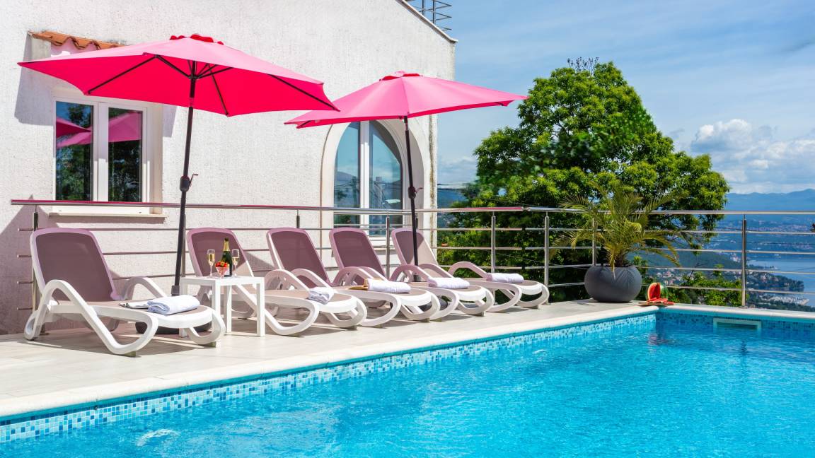 330 M² Villa ∙ 6 Habitaciones ∙ 15 Huéspedes - Rijeka