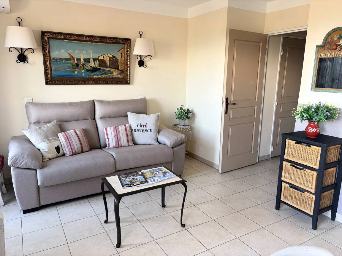 39 M² Appartement ∙ 1 Chambre ∙ 4 Personnes - Lambesc