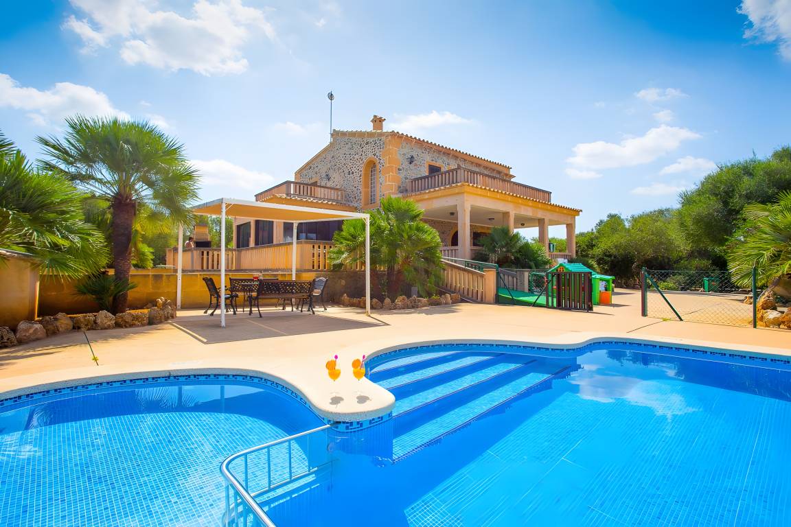 248 M² Maison De Campagne ∙ 6 Chambres ∙ 12 Personnes - Can Picafort
