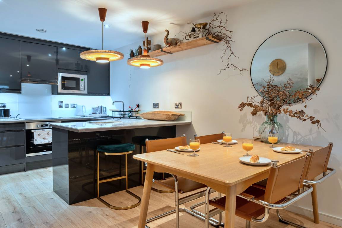 90 M² Apartment ∙ 2 Bedrooms ∙ 4 Guests - Saltash
