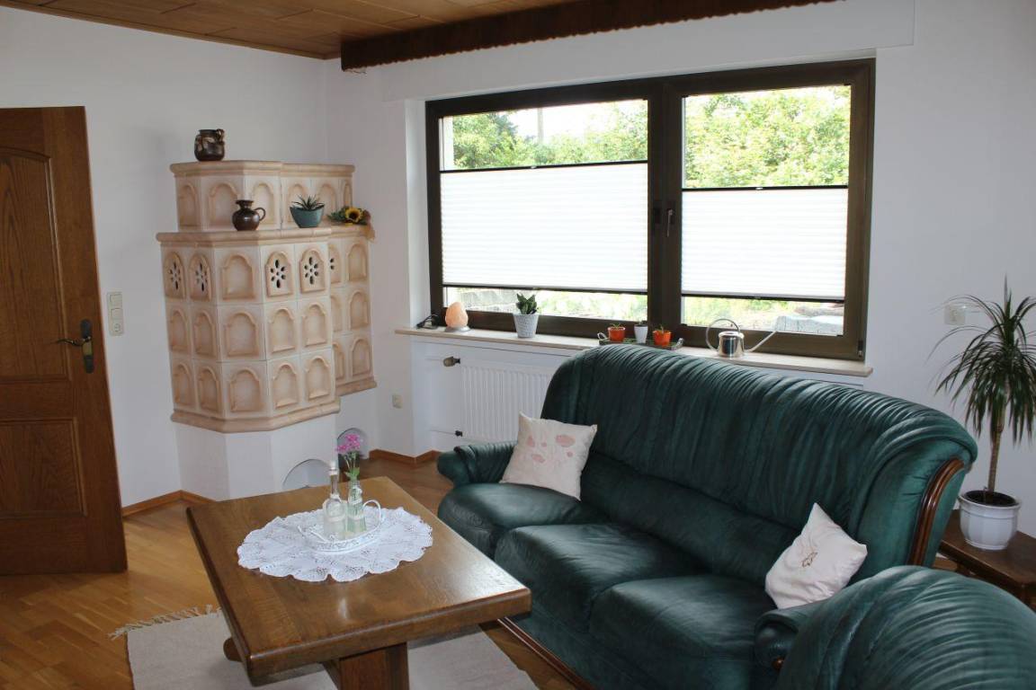 91 M² Ferienwohnung ∙ 3 Schlafzimmer ∙ 5 Gäste - Schalkenmehren