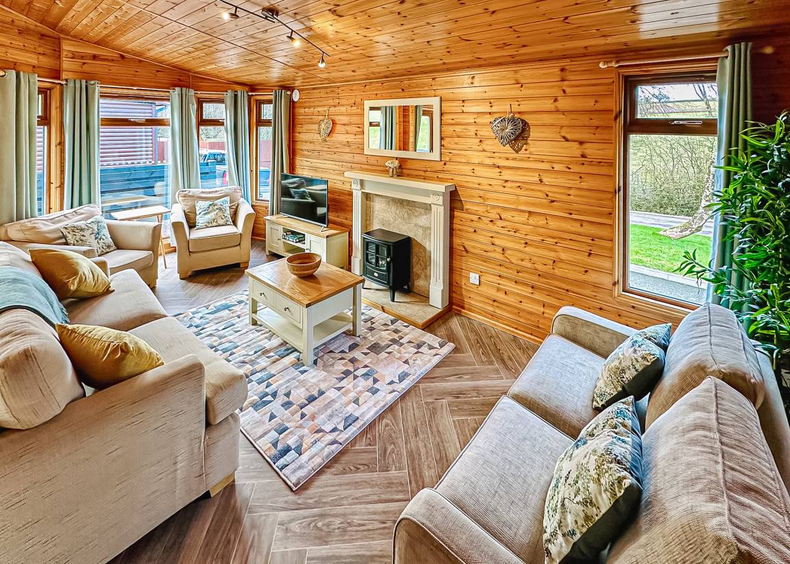 Chalet ∙ 2 Bedrooms ∙ 4 Guests - Barry