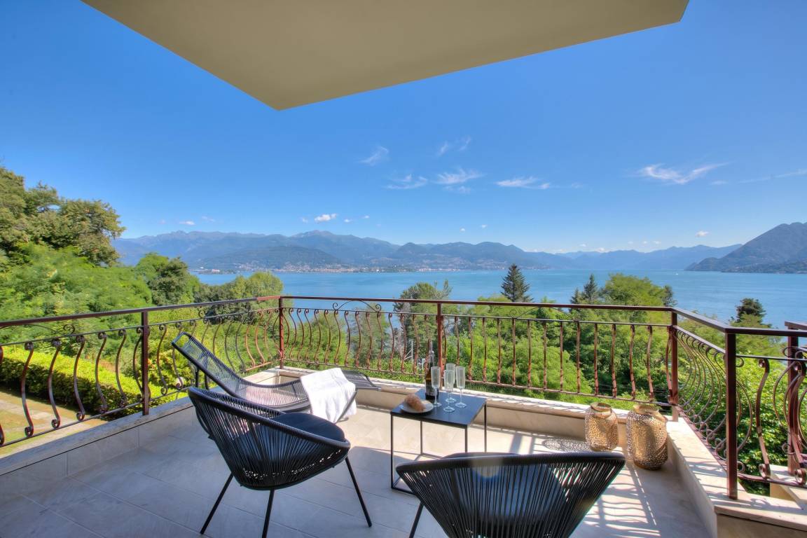 70 M² Apartment ∙ 1 Bedroom ∙ 4 Guests - Stresa