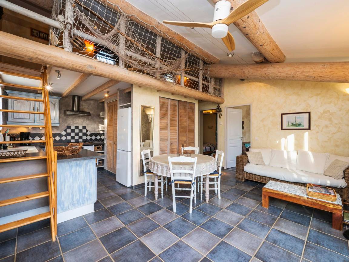 60 M² Casa ∙ 2 Habitaciones ∙ 4 Huéspedes - Aups