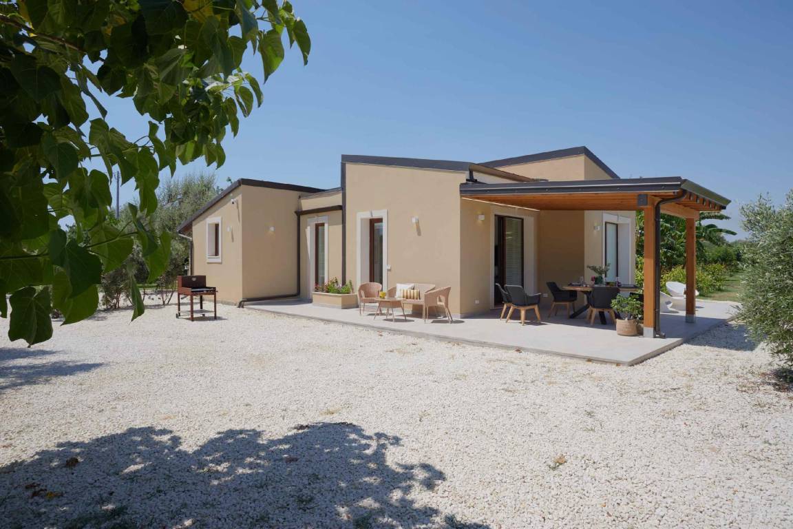 100 M² Villa ∙ 2 Chambres ∙ 6 Personnes - Noto