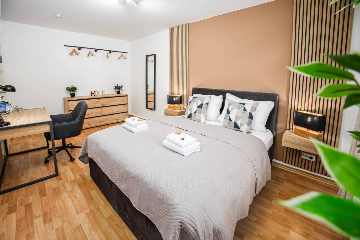 65 M² Ferienwohnung ∙ 2 Schlafzimmer ∙ 6 Gäste - Magdeburg