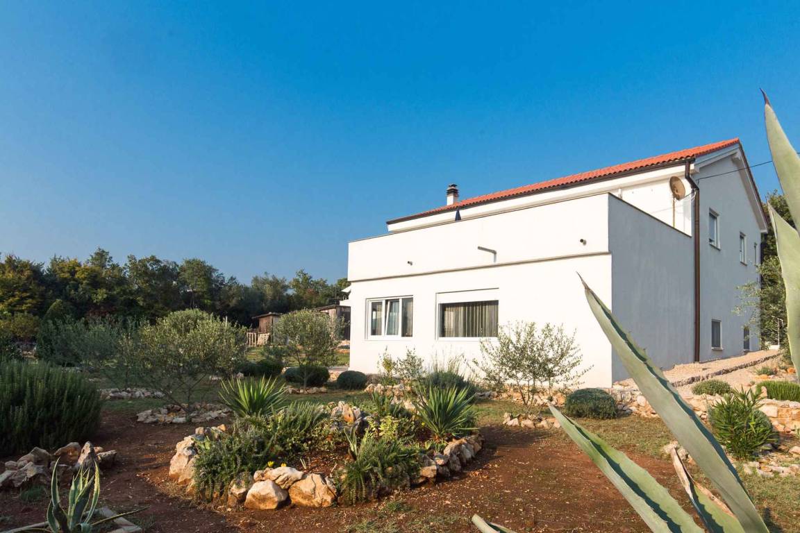 85 M² Apartment ∙ 2 Bedrooms ∙ 4 Guests - Cres, Hırvatistan