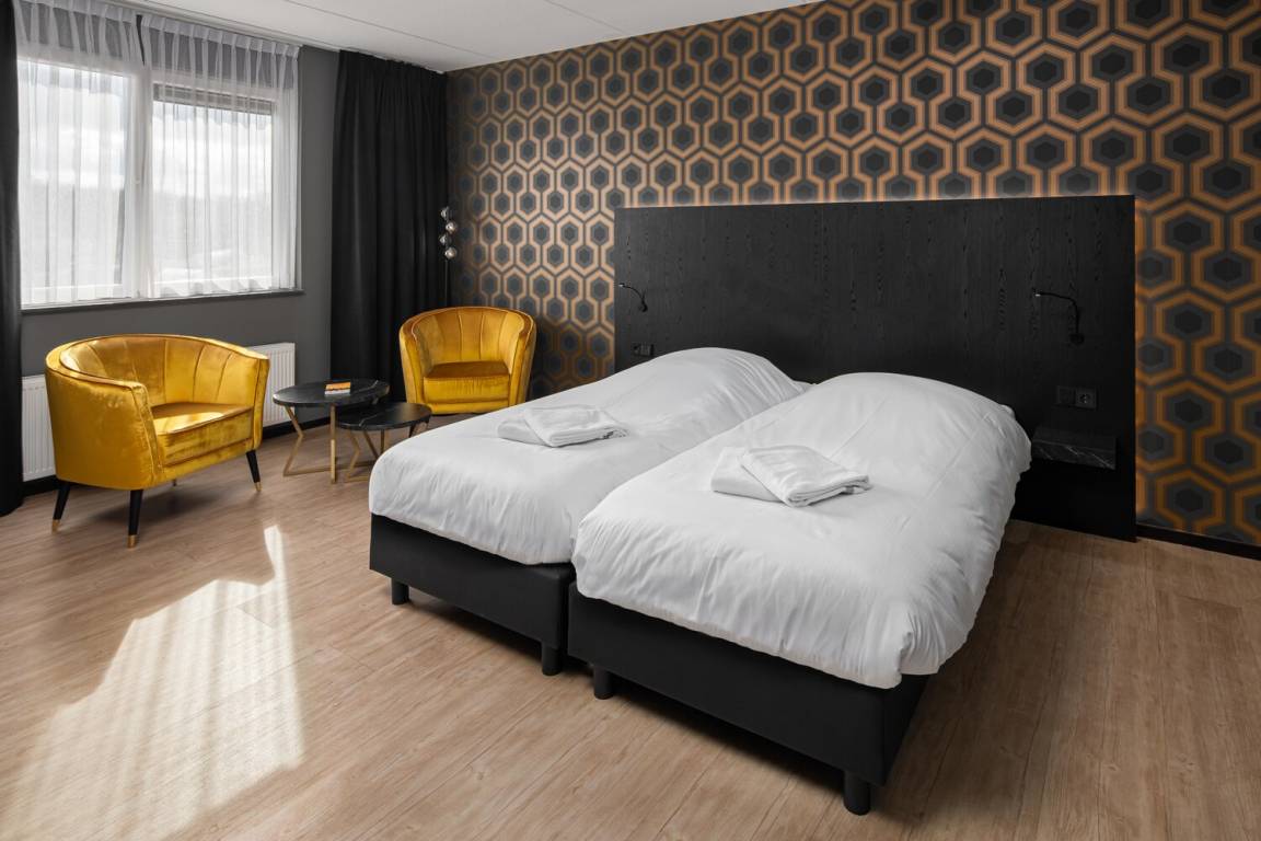 Hotel ∙ 2 Bedrooms ∙ 4 Guests - Venlo