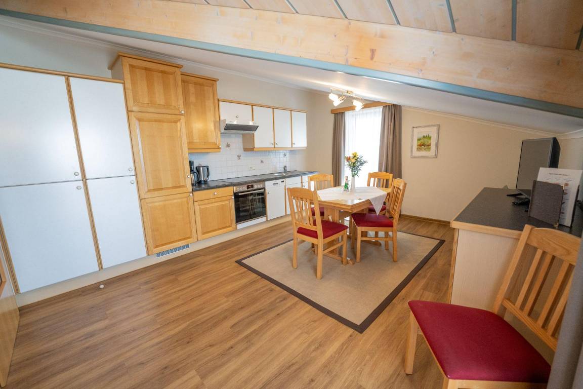 60 M² Ferienwohnung ∙ 2 Schlafzimmer ∙ 4 Gäste - Radstadt