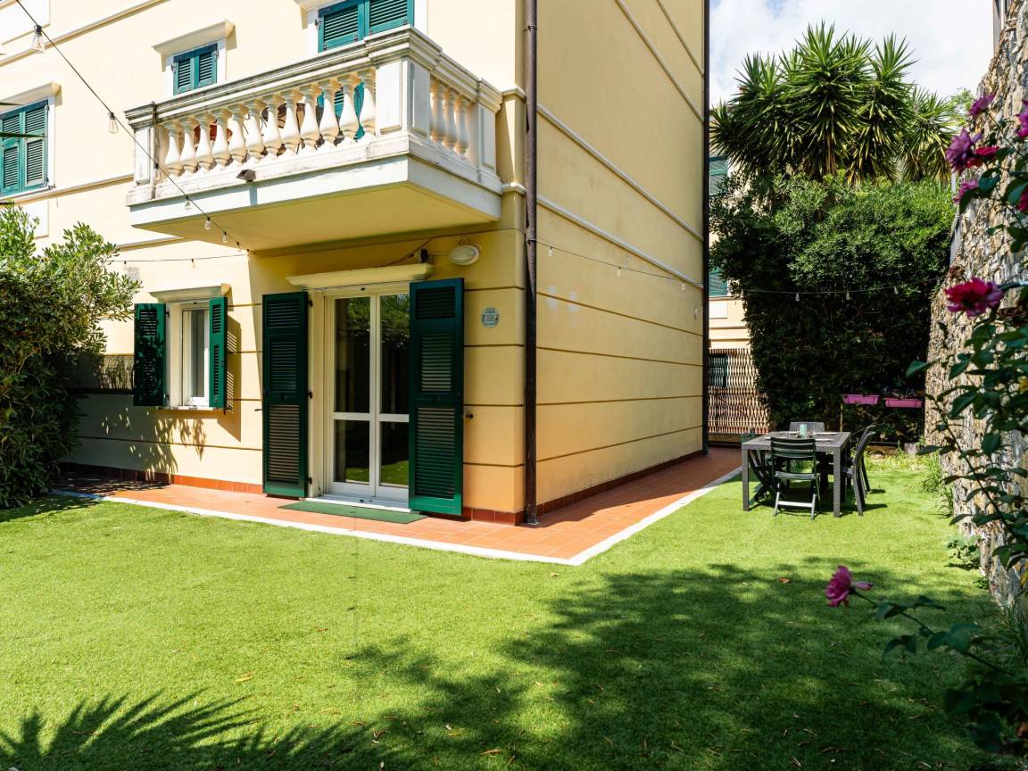 70 M² House ∙ 1 Bedroom ∙ 4 Guests - Sanremo