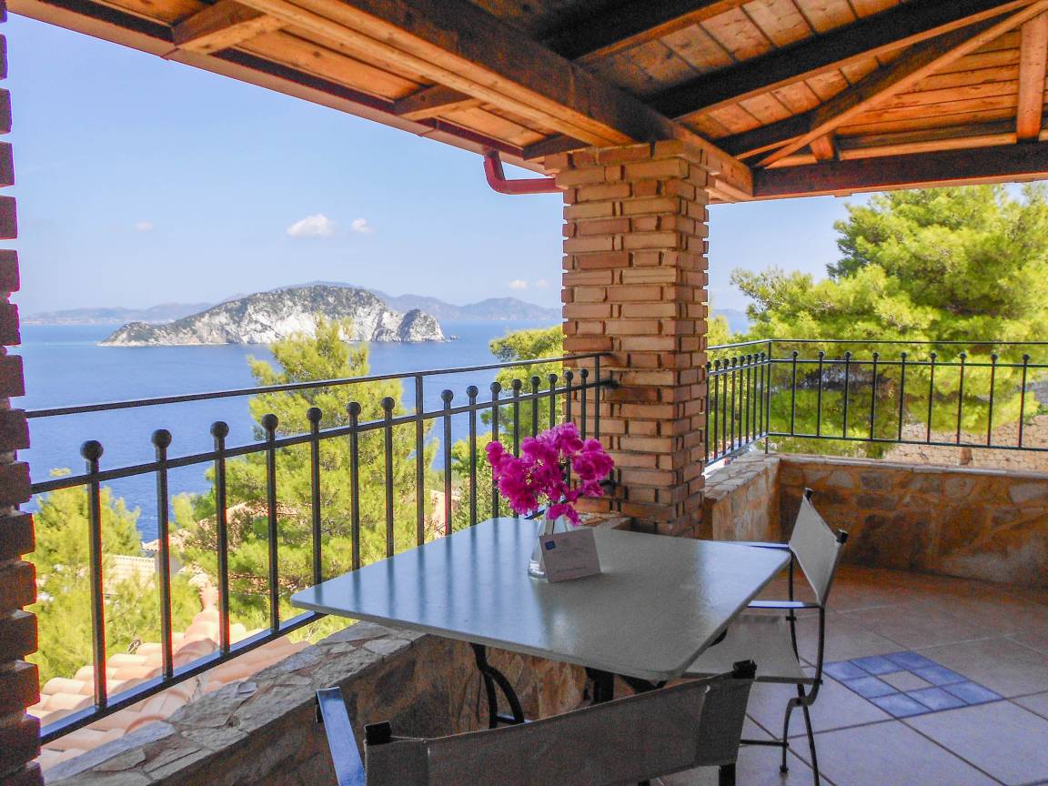 65 M² Apartment ∙ 2 Bedrooms ∙ 4 Guests - Zakynthos