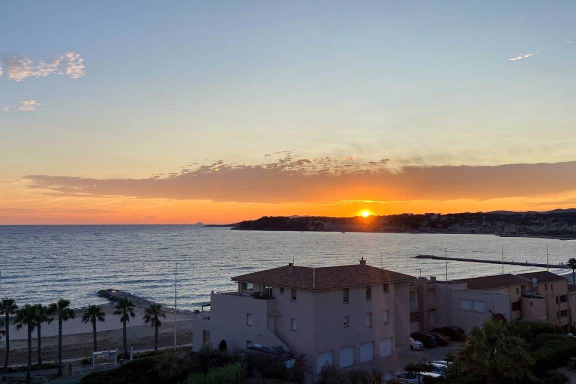 60 M² Appartement ∙ 1 Chambre ∙ 4 Personnes - La Seyne-sur-Mer