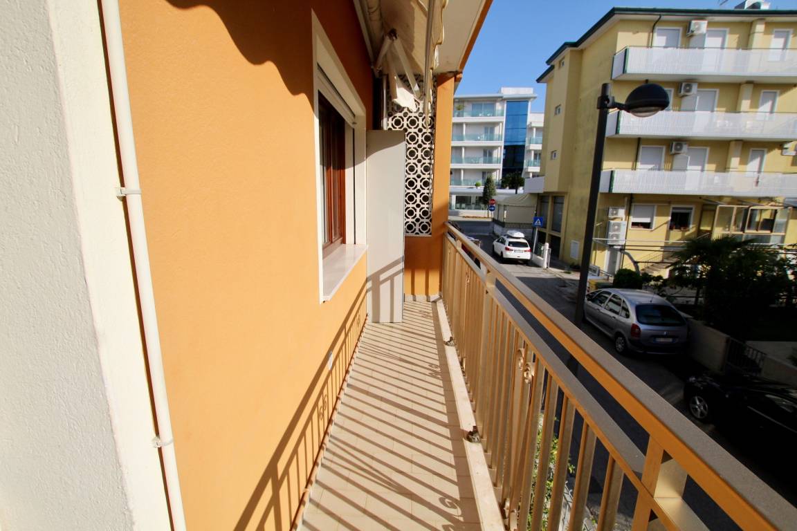 61 m² Ferienwohnung ∙ 2 Schlafzimmer ∙ 8 Gäste – Bild 2
