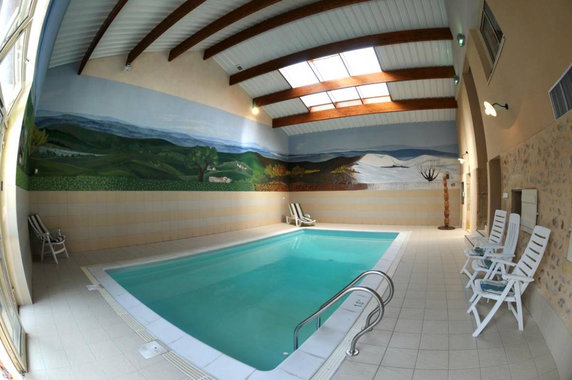 244 m&sup2; G&icirc;te 5 Schlafzimmer 10 G&auml;ste