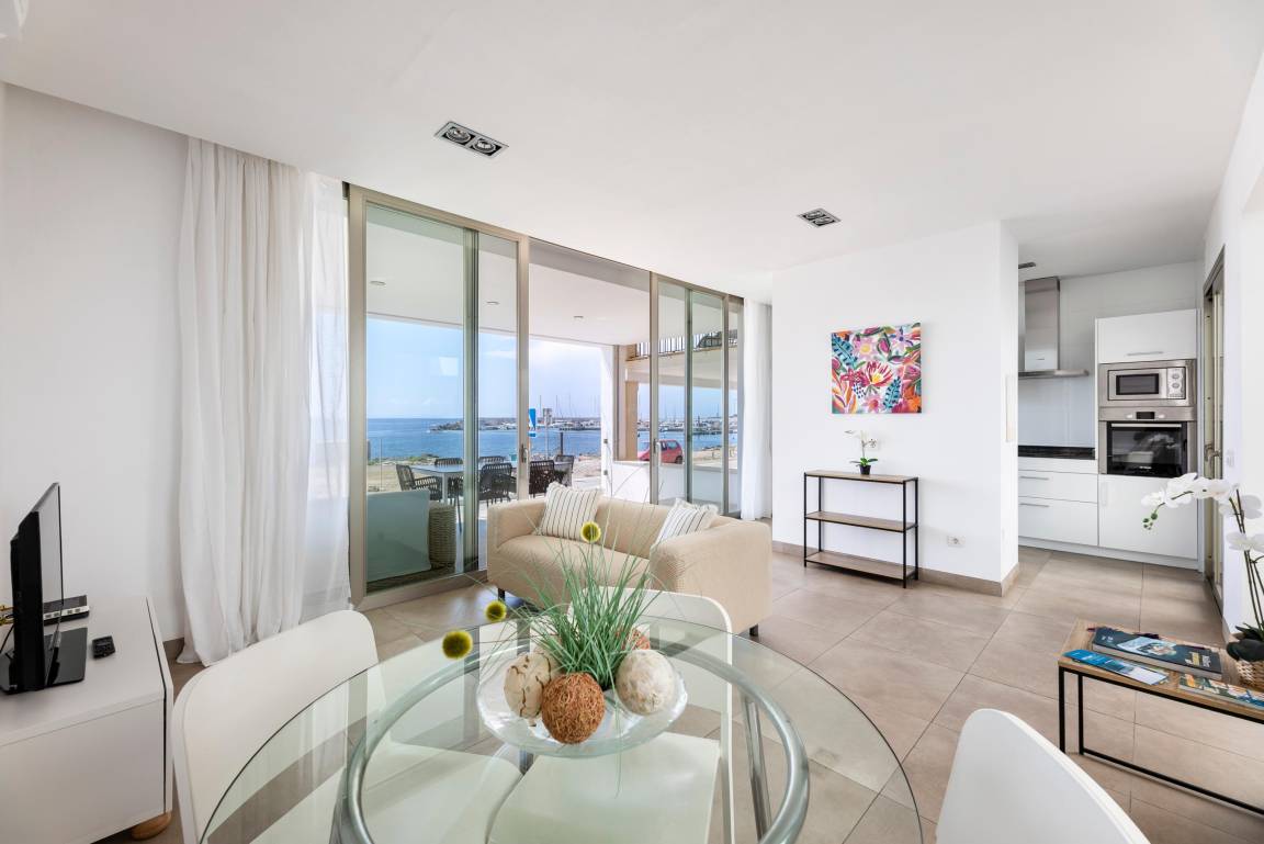 90 M² Apartment ∙ 2 Bedrooms ∙ 5 Guests - Sa Ràpita