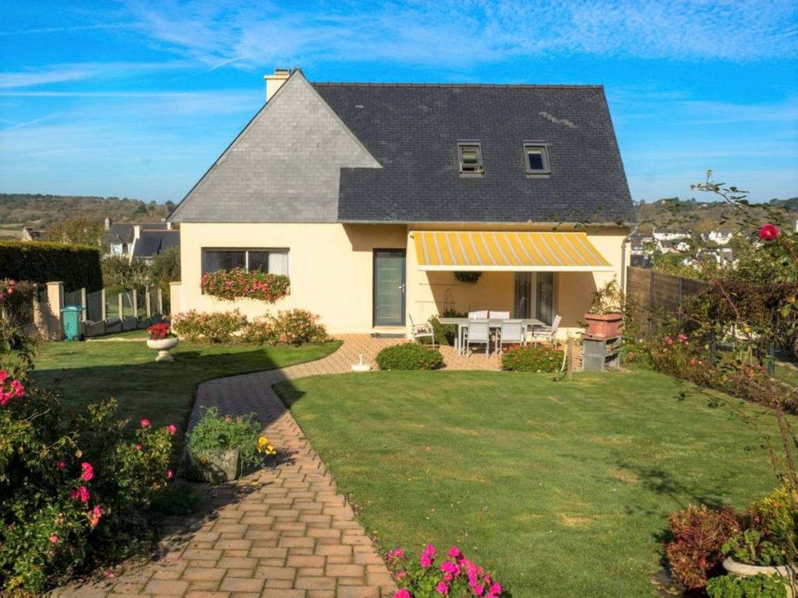 130 m&sup2; G&icirc;te 3 Schlafzimmer 6 G&auml;ste