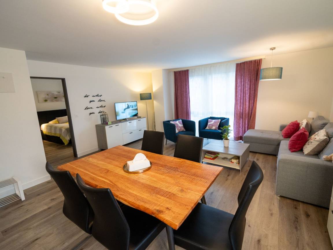 70 M² Ferienwohnung ∙ 2 Schlafzimmer ∙ 6 Gäste - Giswil