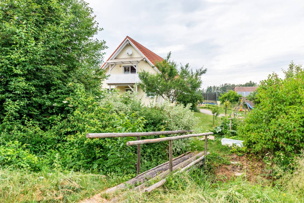 70 M² Appartement ∙ 2 Chambres ∙ 5 Personnes - Owingen