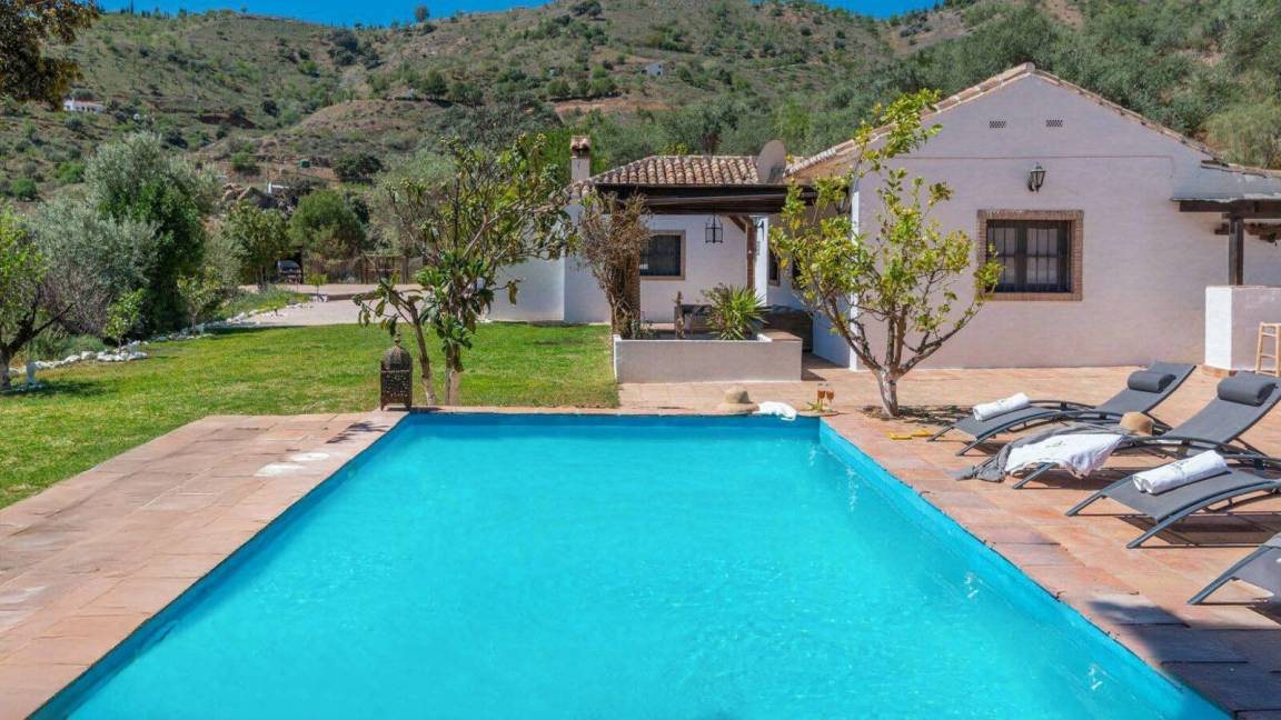 160 M² Maison De Vacances ∙ 5 Chambres ∙ 12 Personnes - Casabermeja