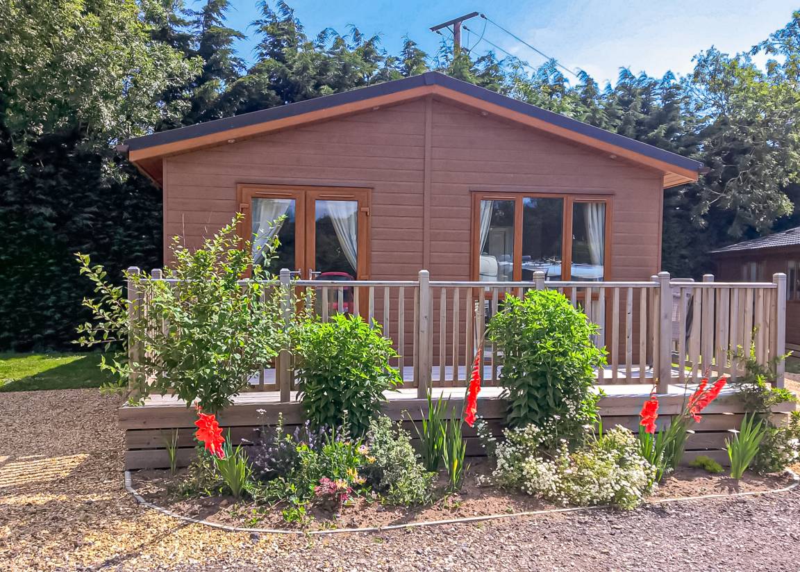 Chalet ∙ 3 Bedrooms ∙ 6 Guests - Norfolk