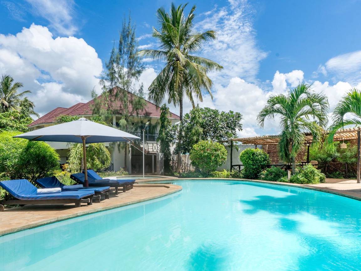 200 M² Ferienhaus ∙ 5 Schlafzimmer ∙ 10 Gäste - Diani Beach