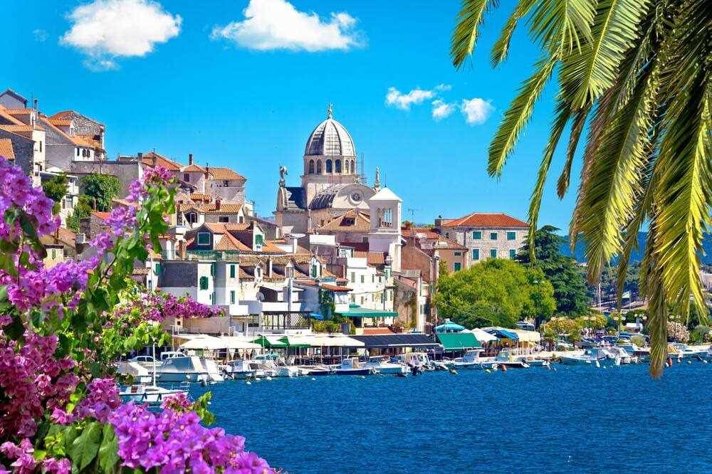 75 M² Appartement ∙ 2 Slaapkamers ∙ 6 Gasten - Šibenik