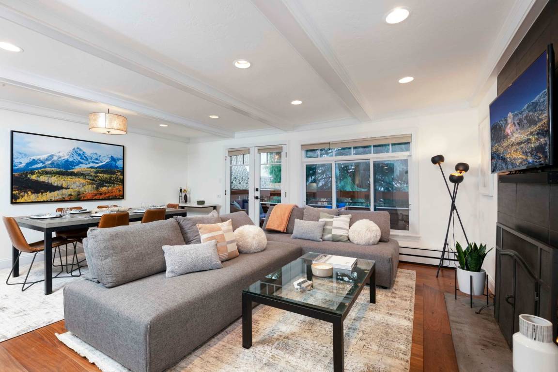 Apartment ∙ 3 Bedrooms ∙ 6 Guests - Aspen, CO