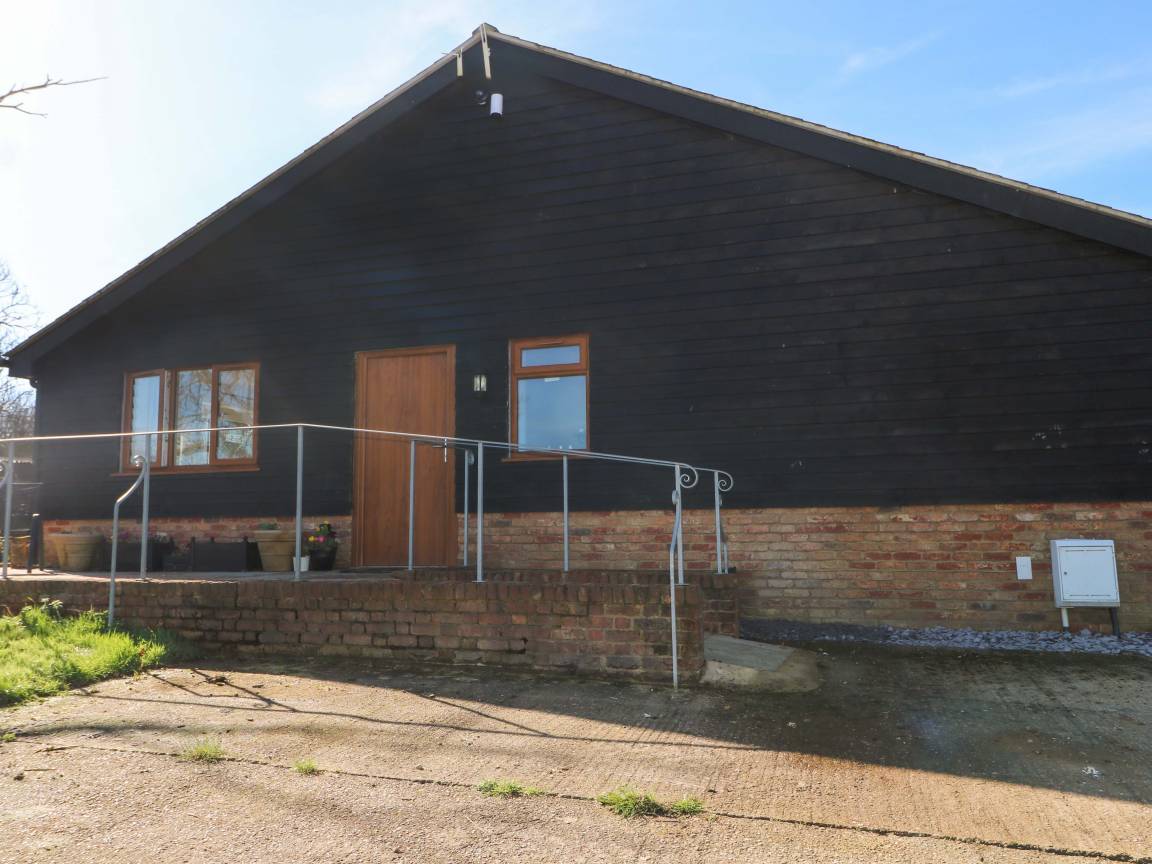 Cottage ∙ 2 Bedrooms ∙ 4 Guests - Faversham