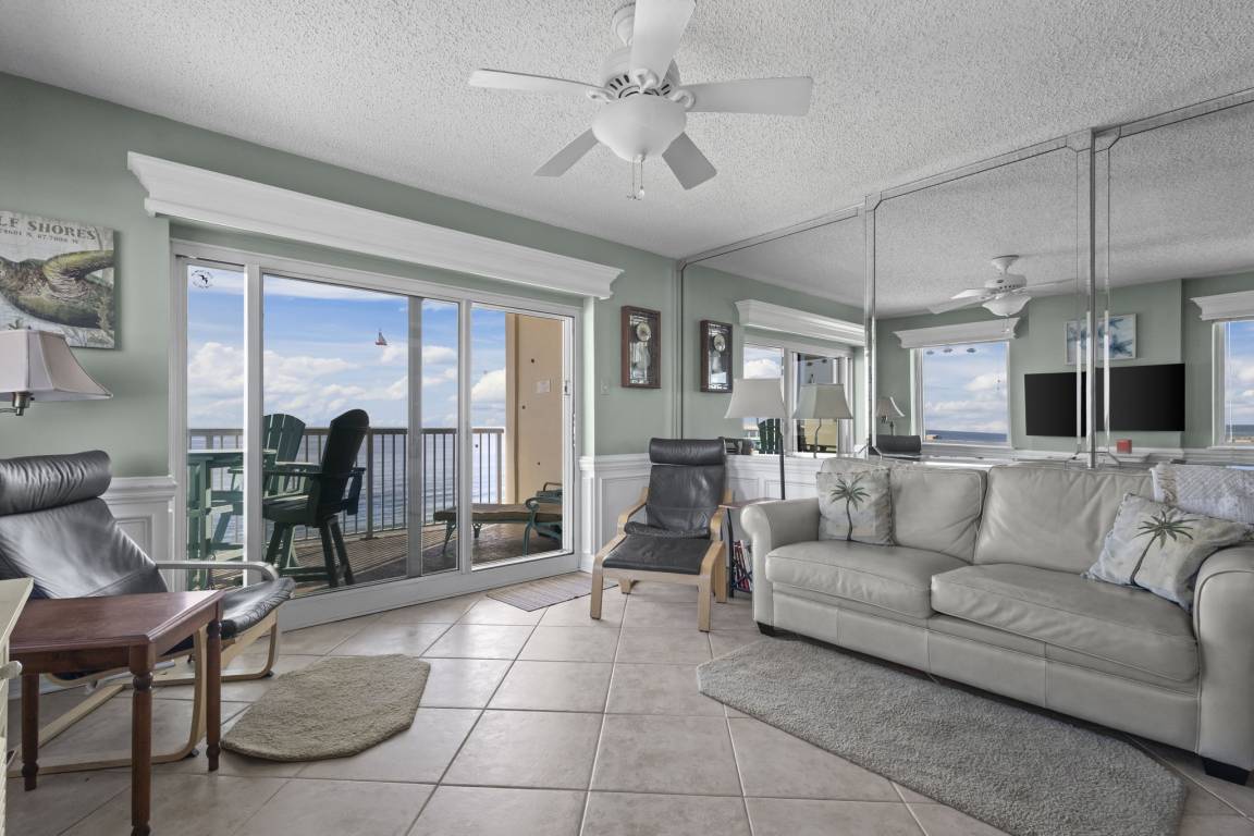 Apartment ∙ 2 Bedrooms ∙ 6 Guests - Gulf Shores, AL
