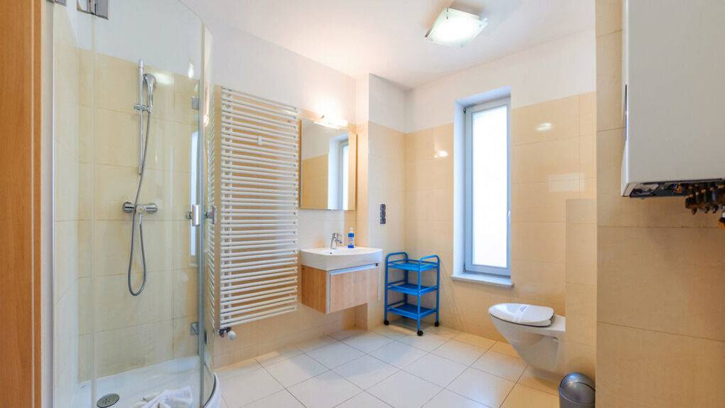 80 m² Ferienwohnung ∙ 3 Schlafzimmer ∙ 7 Gäste – Bild 9