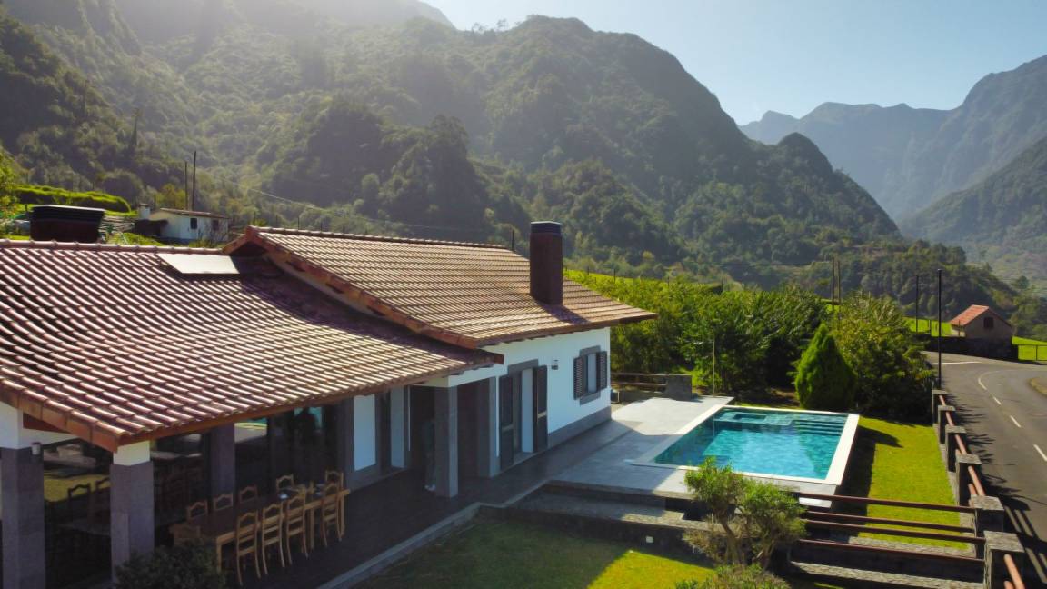 100 M² House ∙ 2 Bedrooms ∙ 4 Guests - Madeira