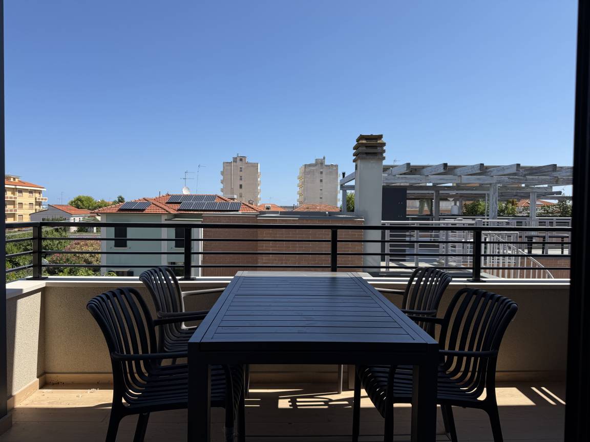 Apartment ∙ 2 Bedrooms ∙ 6 Guests - Senigallia