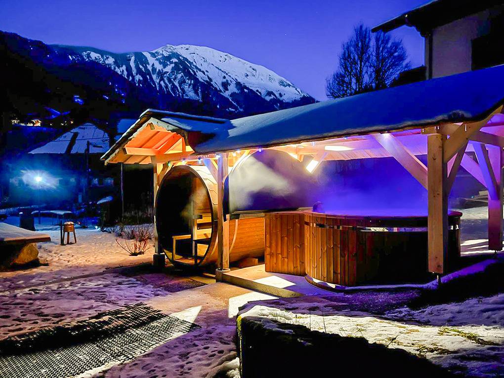400 m² Ferienhaus ∙ 8 Schlafzimmer ∙ 15 Gäste – Bild 39