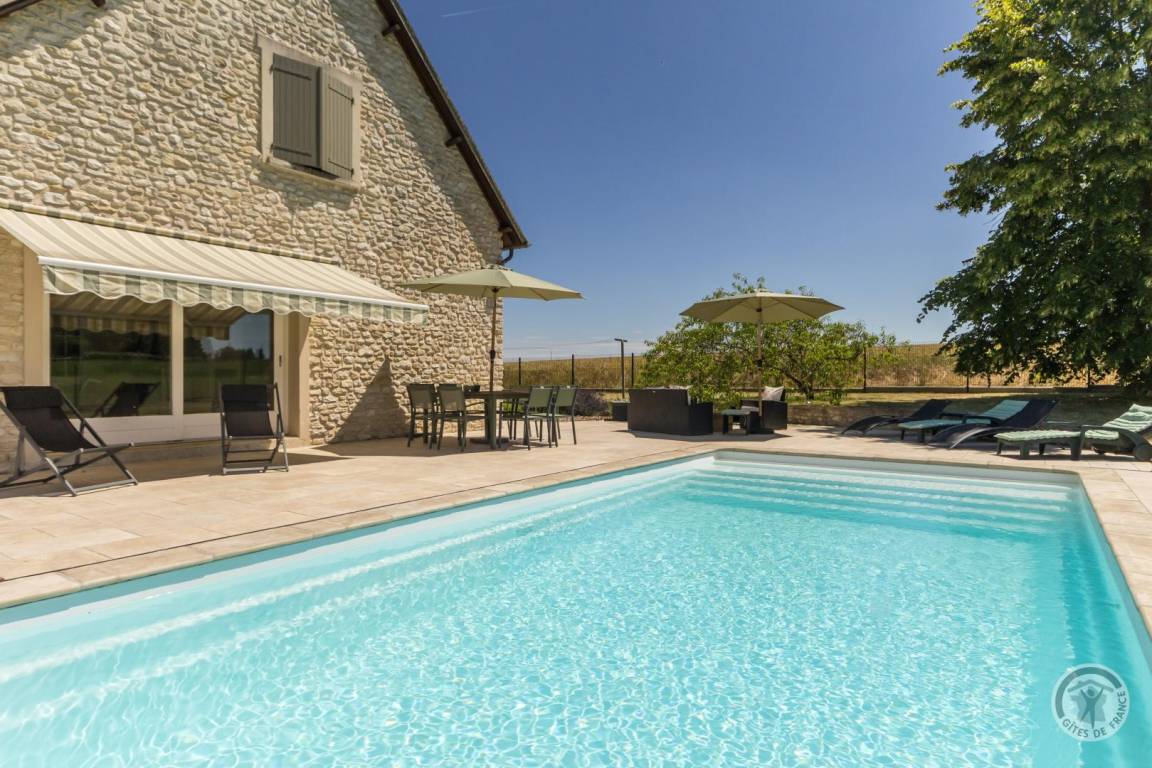 156 m&sup2; G&icirc;te 4 Schlafzimmer 8 G&auml;ste