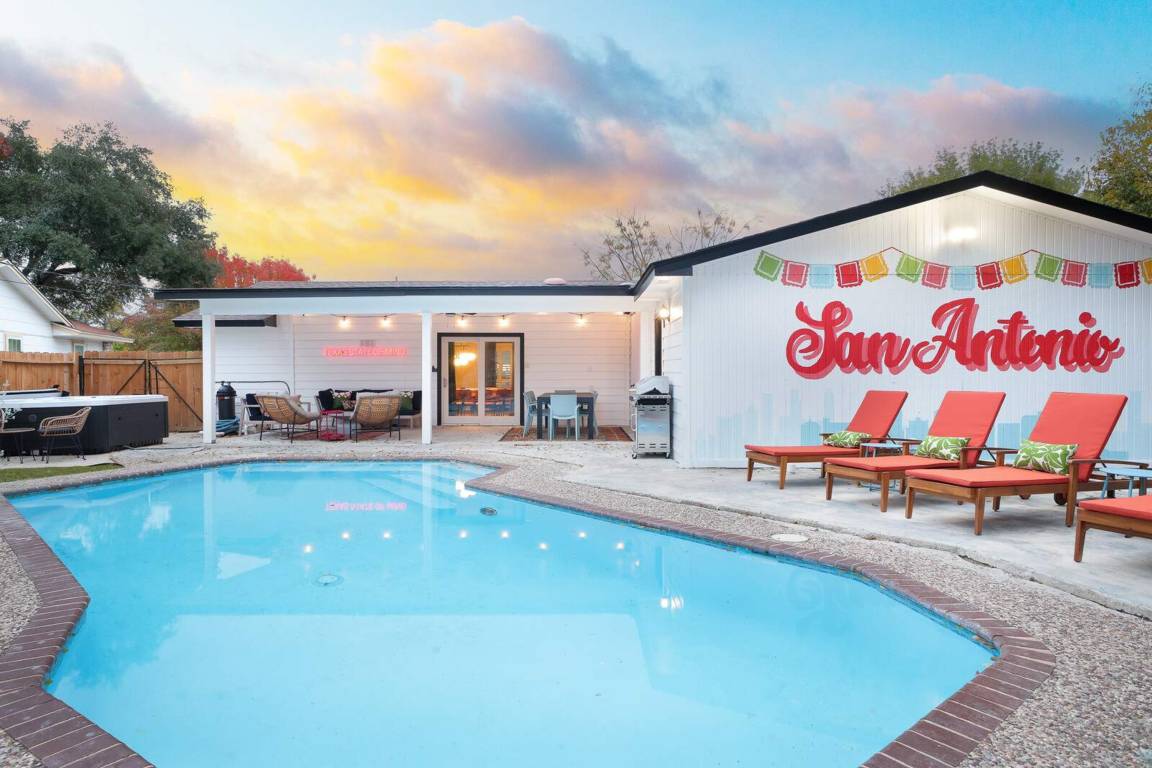Apartment ∙ 4 Bedrooms ∙ 14 Guests - Sunrise - San Antonio