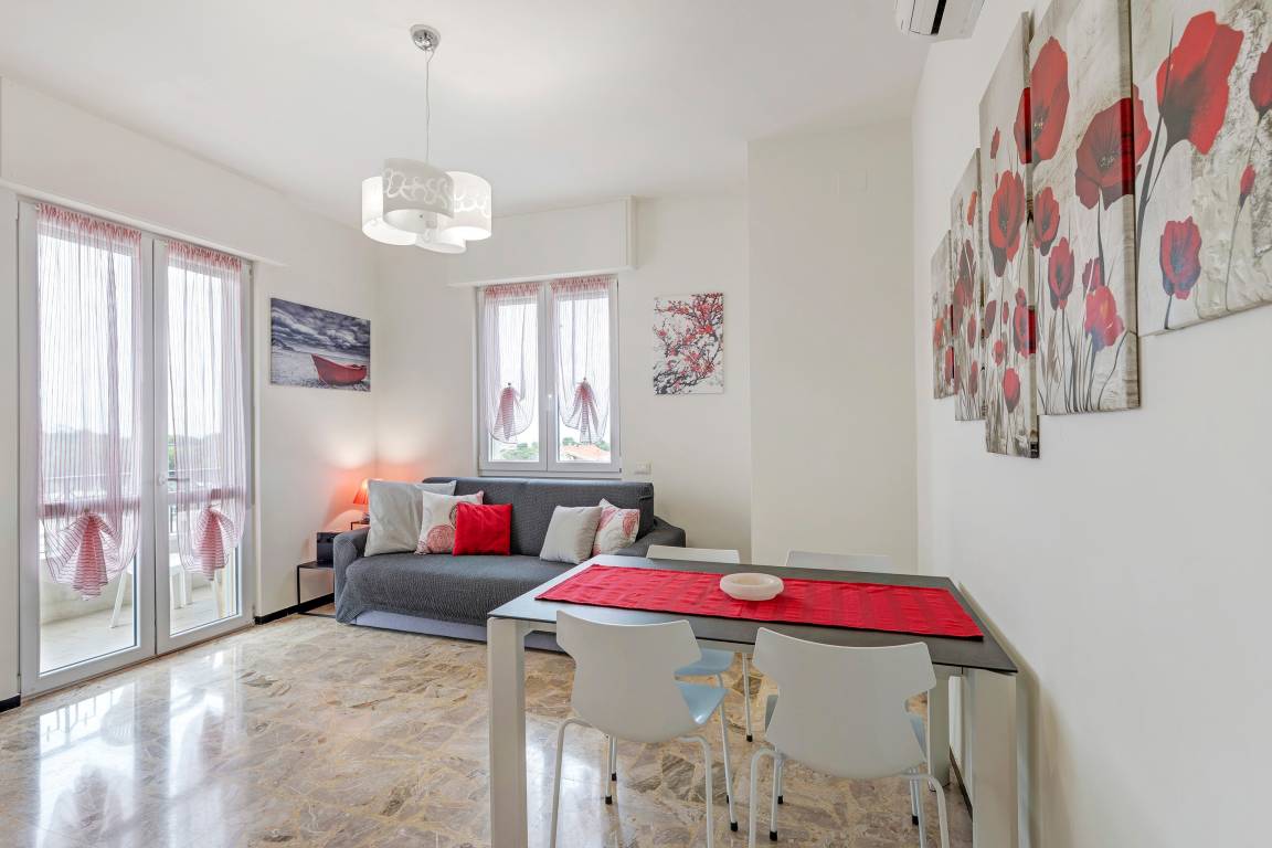 80 M² Ferienwohnung ∙ 2 Schlafzimmer ∙ 5 Gäste - Albenga