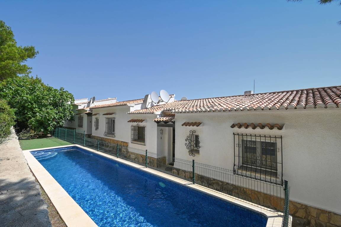 Holiday Park ∙ 1 Bedroom ∙ 2 Guests - Dénia