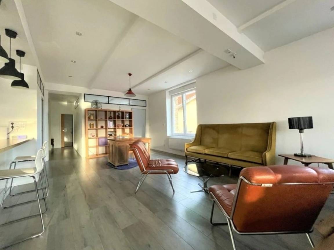 90 M² Appartement ∙ 2 Chambres ∙ 4 Personnes - Reims
