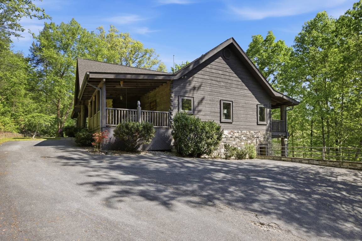 446 M² House ∙ 4 Bedrooms ∙ 12 Guests - Townsend, TN