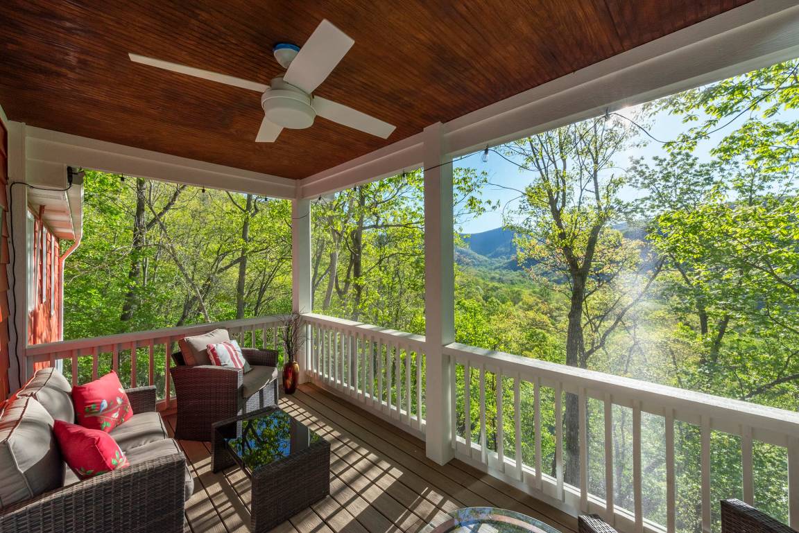 93 M² House ∙ 2 Bedrooms ∙ 3 Guests - Mount Mitchell State Park, Burnsville