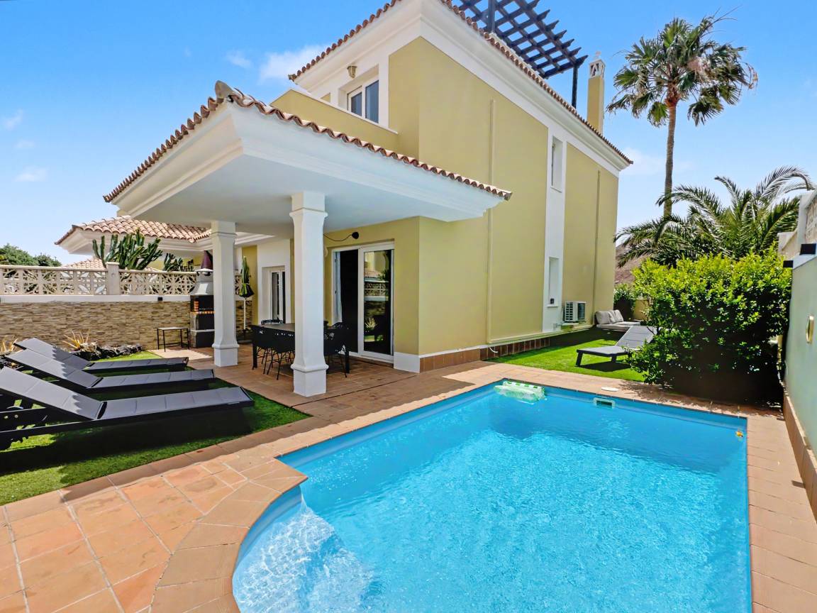 115 M² Villa ∙ 3 Bedrooms ∙ 6 Guests - Corralejo