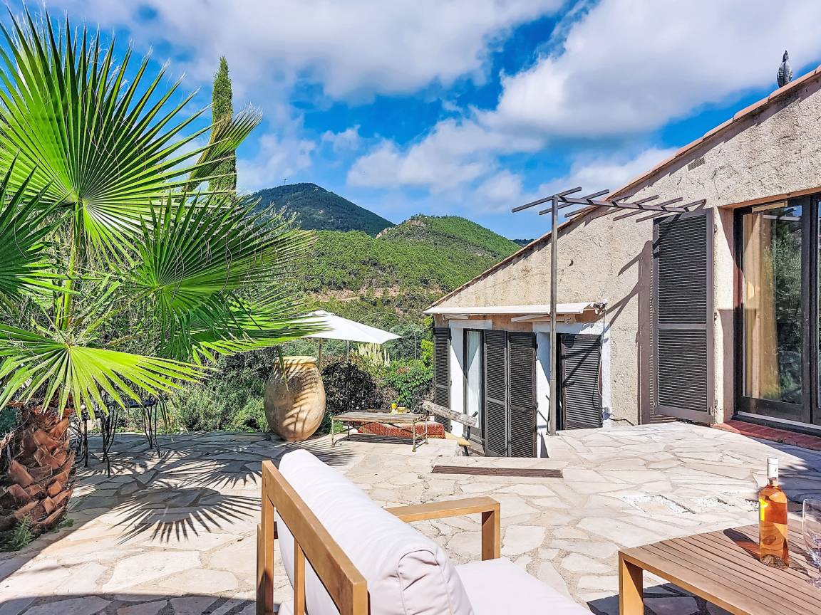 70 M² Casa Vacanza ∙ 2 Camere Da Letto ∙ 4 Ospiti - Agay