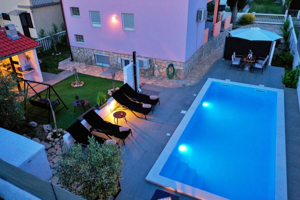 65 M² Appartement ∙ 2 Chambres ∙ 4 Personnes - Nin
