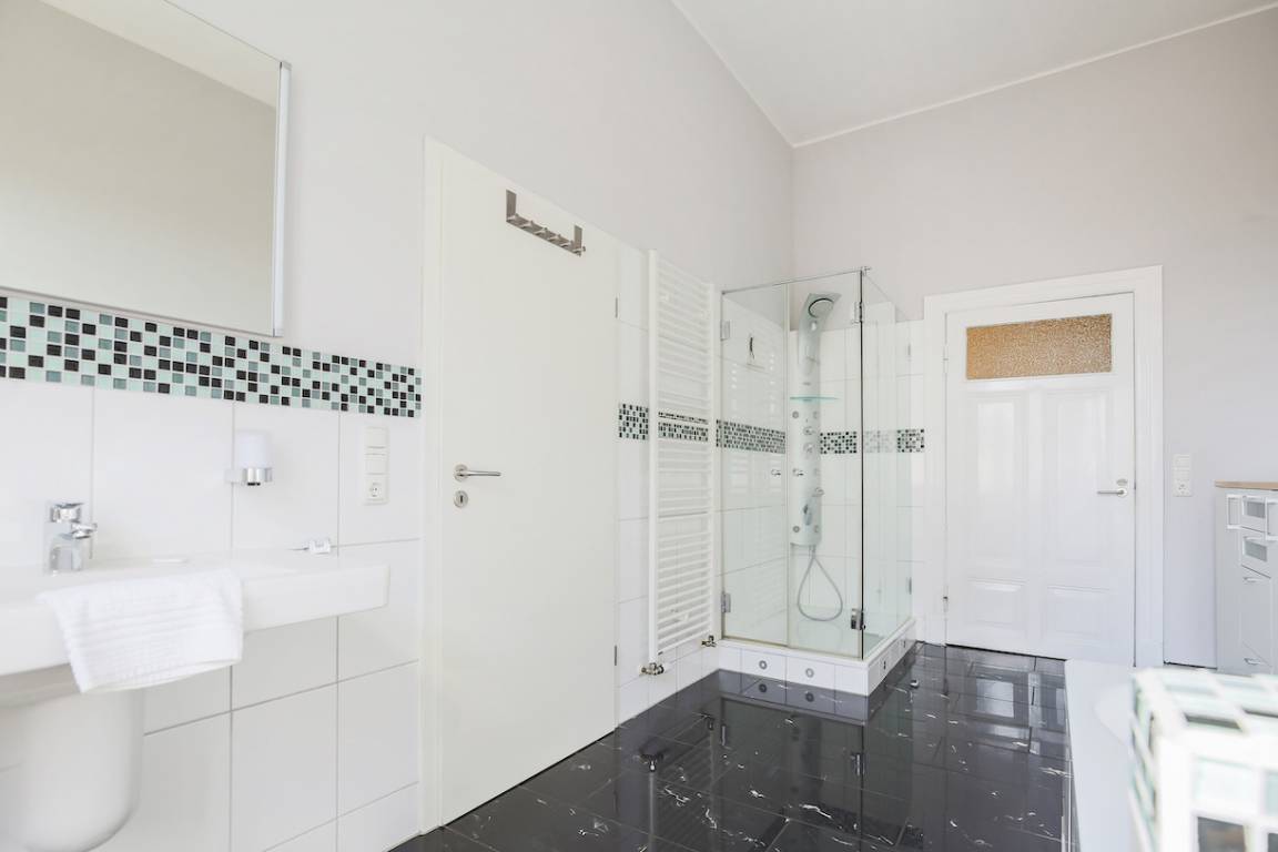 220 m² Ferienwohnung ∙ 4 Schlafzimmer ∙ 10 Gäste – Bild 13