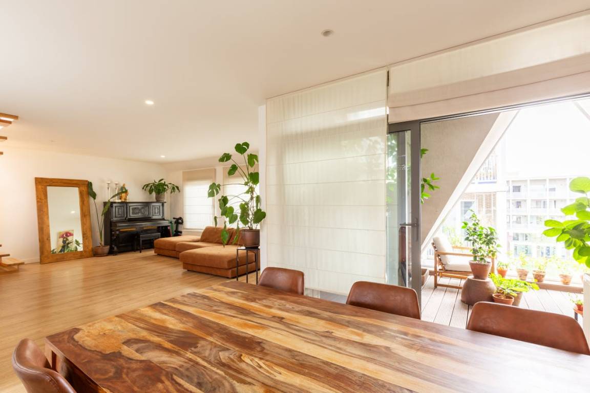 130 M² Apartment ∙ 1 Bedroom ∙ 4 Guests - Antwerpen