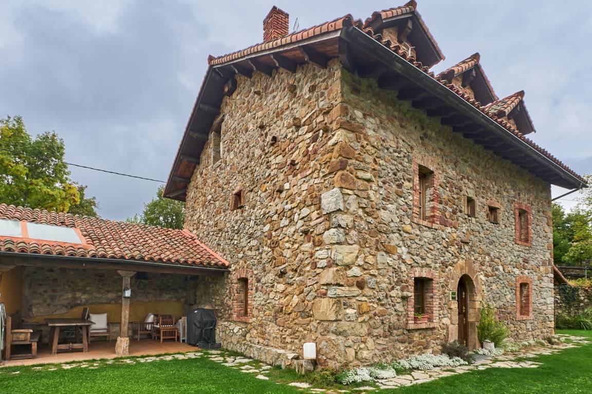 160 M² Casa ∙ 4 Habitaciones ∙ 10 Huéspedes - Cistierna