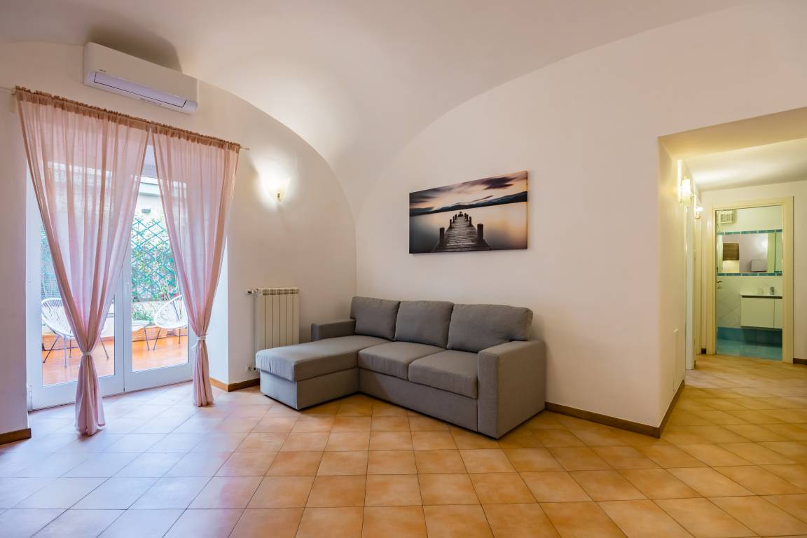 85 M² Appartement ∙ 2 Chambres ∙ 6 Personnes - Naples